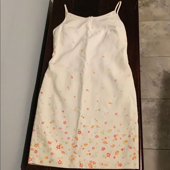 Ann Taylor Dresses & Skirts - Floral print dress